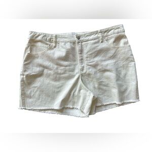 Ava & Viv Women's High Rise Slim Fit Midi White Denim 5 in Shorts Size 22